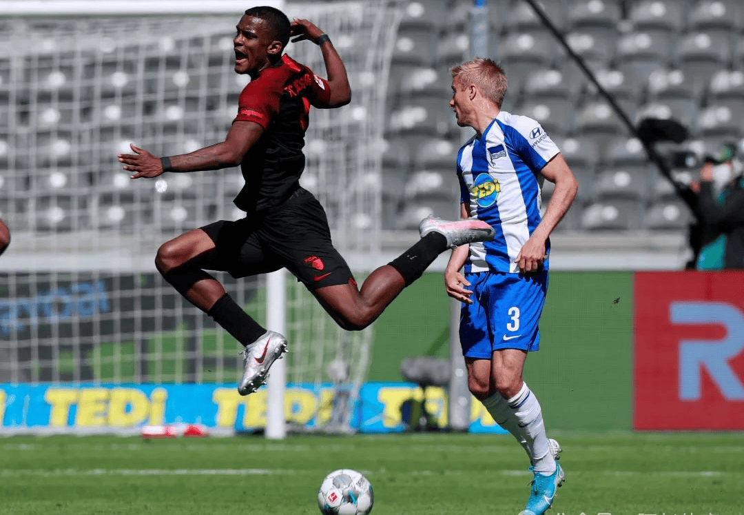 柏林赫塔球员集体合影，展现团结力量(柏林联合和柏林赫塔的关系)