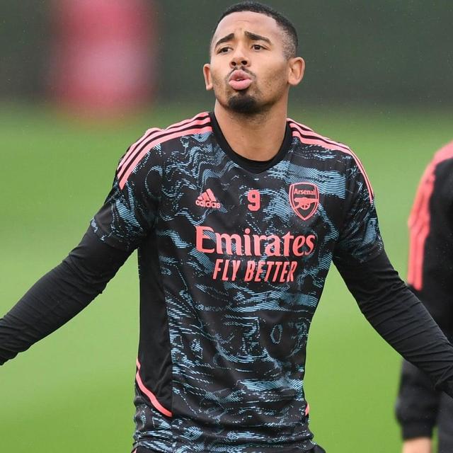 阿尔特加尔成为最年轻的英超球员，被誉为新希望