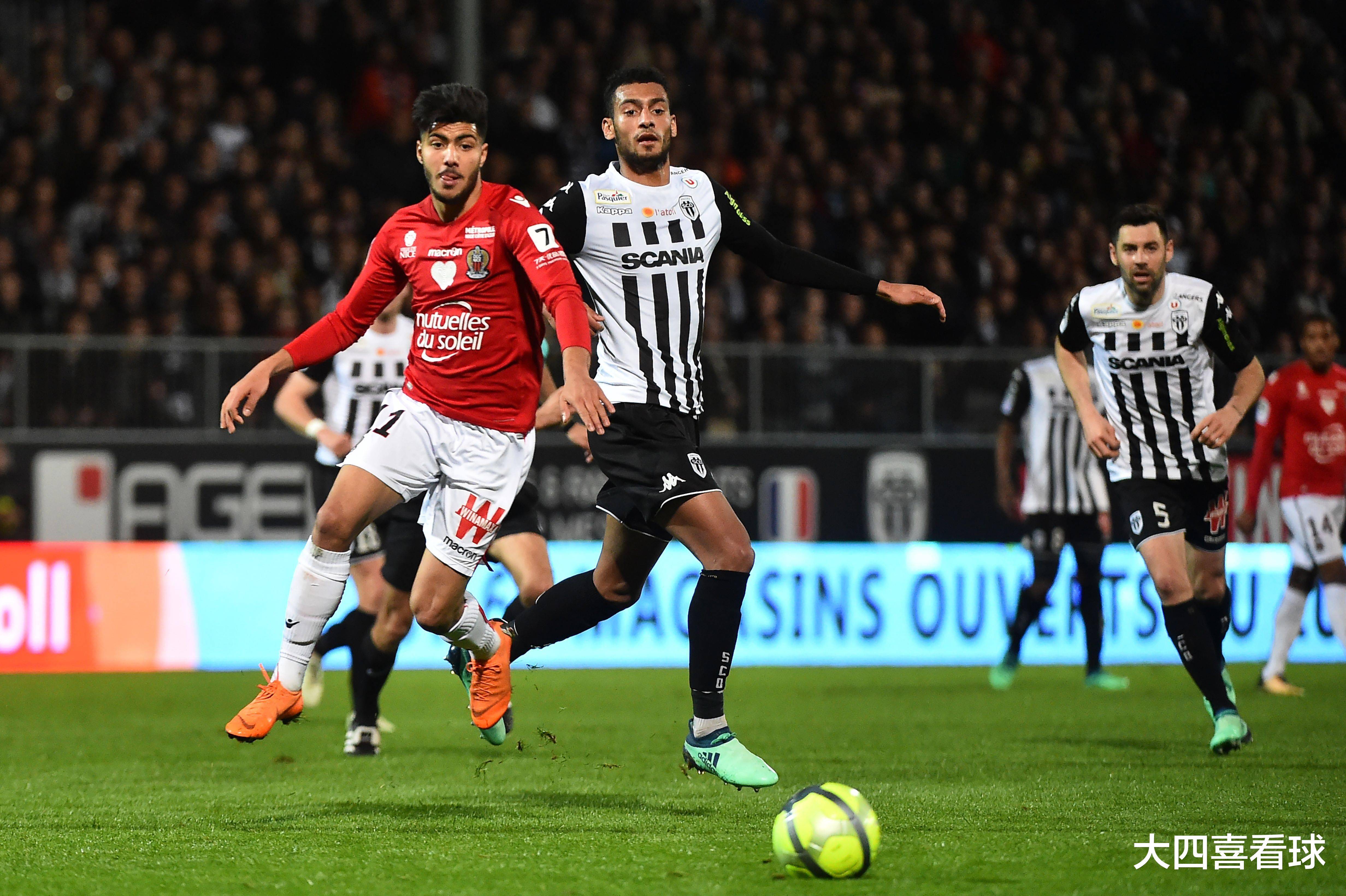 阿贾克斯大胜！巴黎圣日耳曼遗憾出局的简单介绍